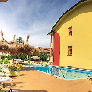 https://hotel-residence-elisabetta.emilia-romagnahotels.net